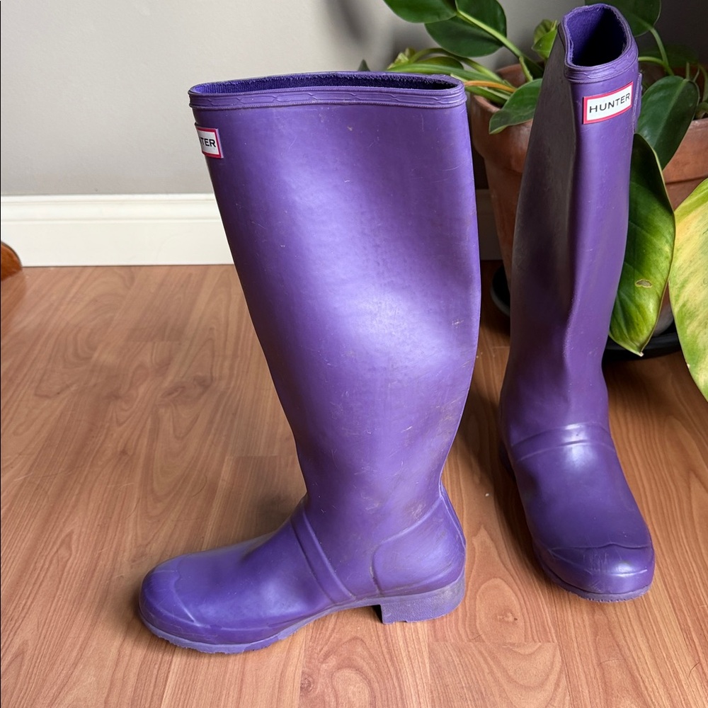 Hunter Women's Vibrant Purple Rain Boots - Picture 2 of 7